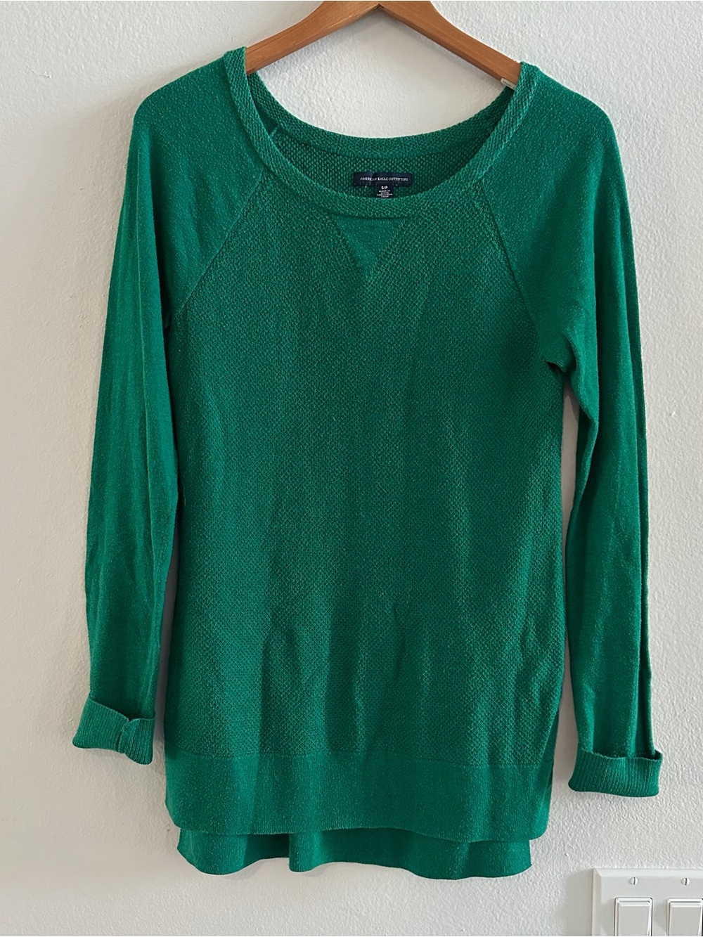American Eagle Kelly Green Lightweight Knit Sweater Small Relaxed AEO